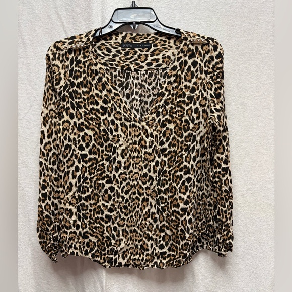 Zara Tops - Zara Leopard Print V-Neck Blouse - Tan/Black/Cream